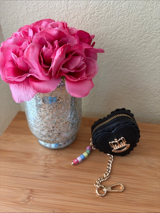 Juicy Couture Handbags - Juicy Couture Black Heart coin purse accessory case.